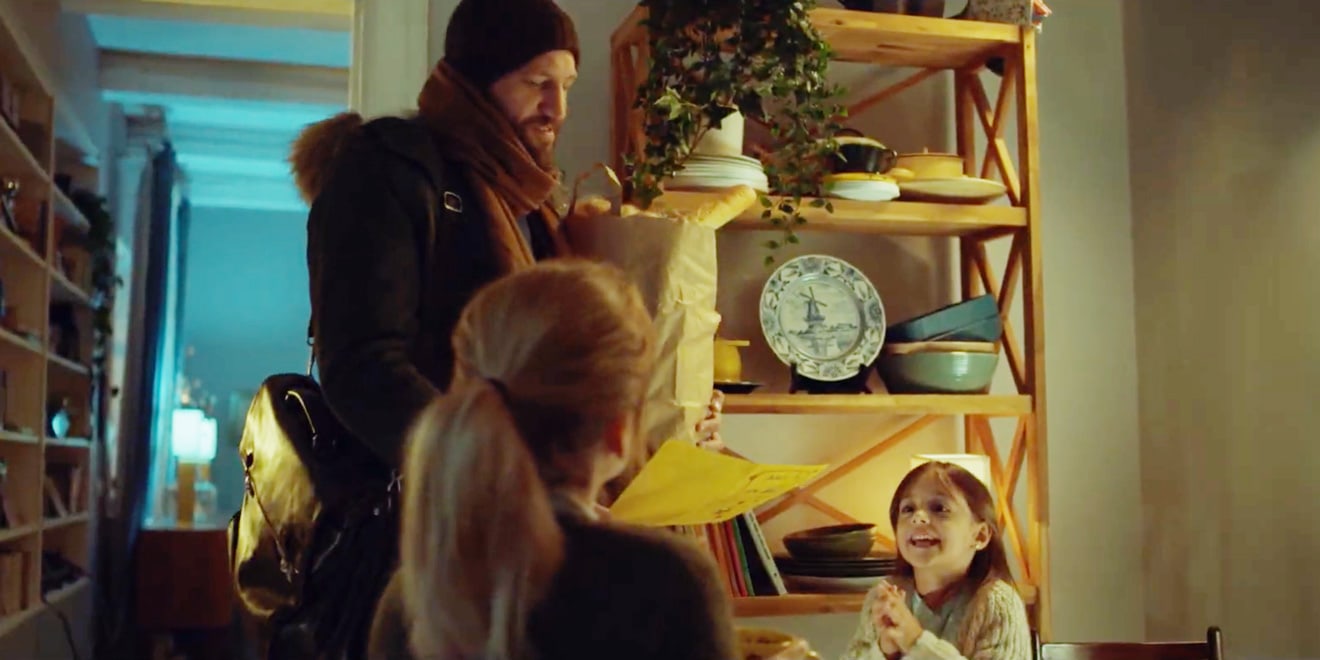Bouygues Christmas Commercial 2022 Father Pretends To Be Santa Claus In Bouygues' Christmas Ad