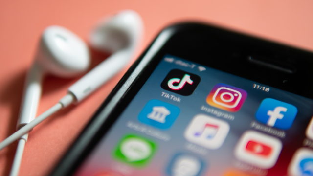 TikTok: How to Use Clear Mode