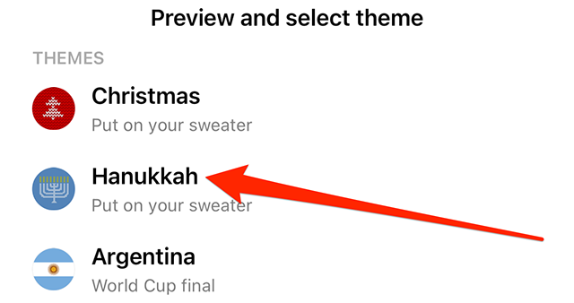 Screenshot of Messenger's "Preview and select theme" menu with a red arrow pointing at the "Hanukkah" theme