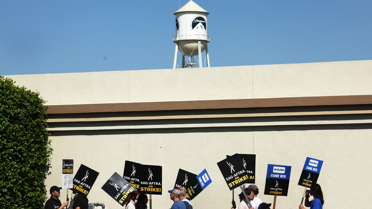 hollywood-strike-agencies-evolve-2023 image