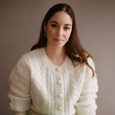 Headshot of Holly Fraser